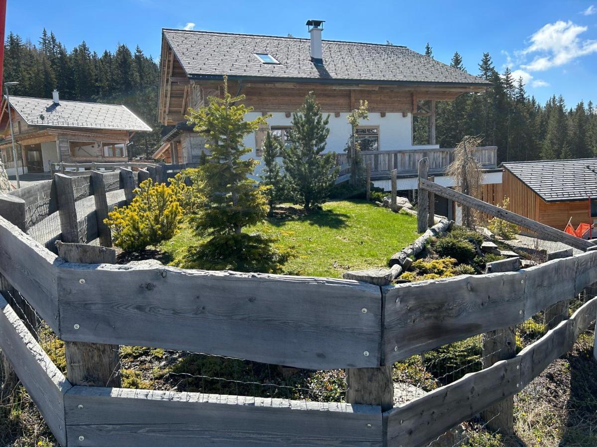 Almhaus Chalet Lachtal Oberwoelz Stadt Bagian luar foto