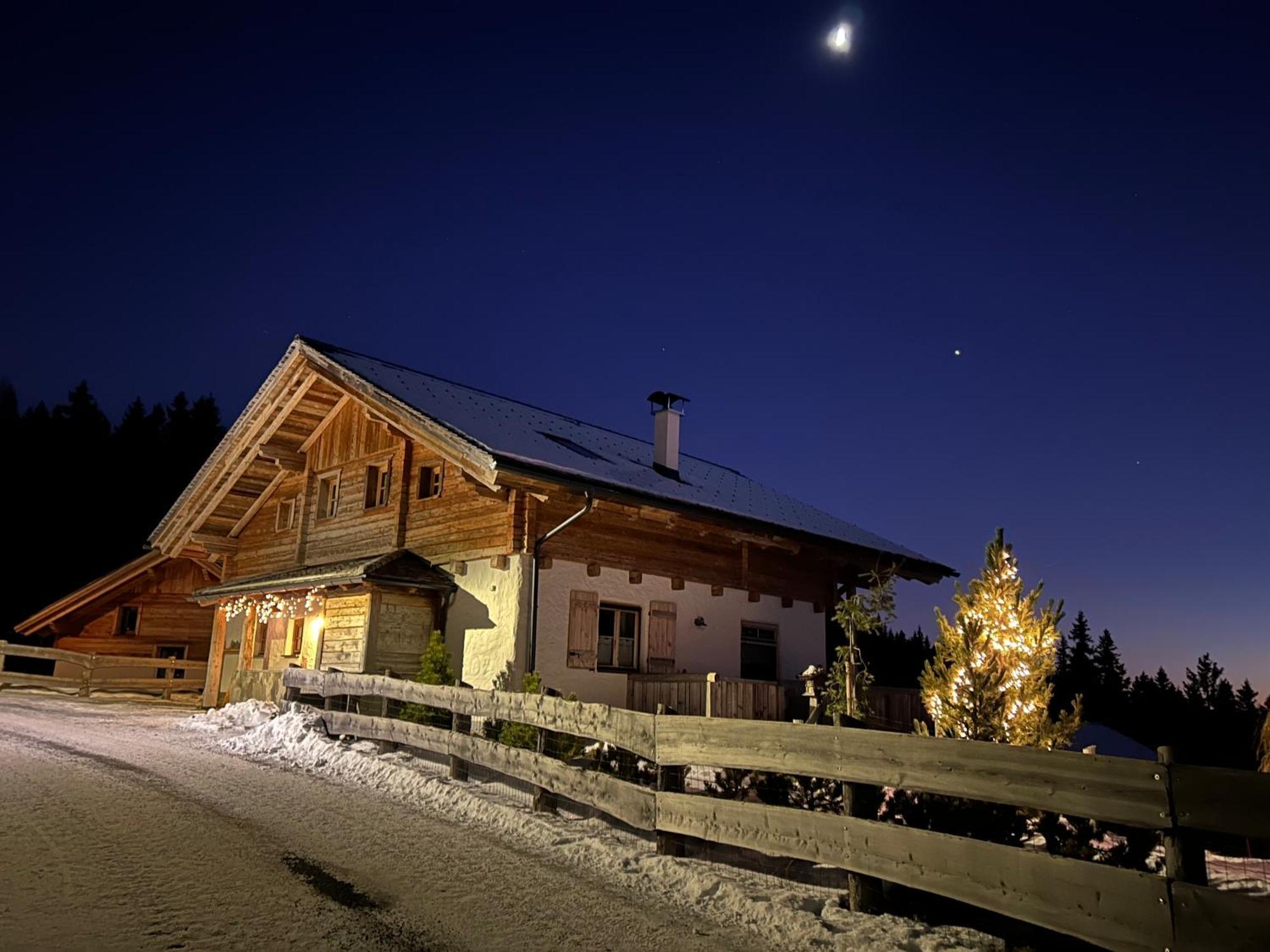 Almhaus Chalet Lachtal Oberwoelz Stadt Bagian luar foto